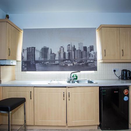 Modern 2 Bedroom Apartment London Luaran gambar