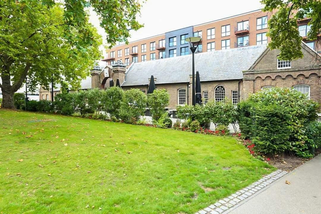 Modern 2 Bedroom Apartment London Luaran gambar